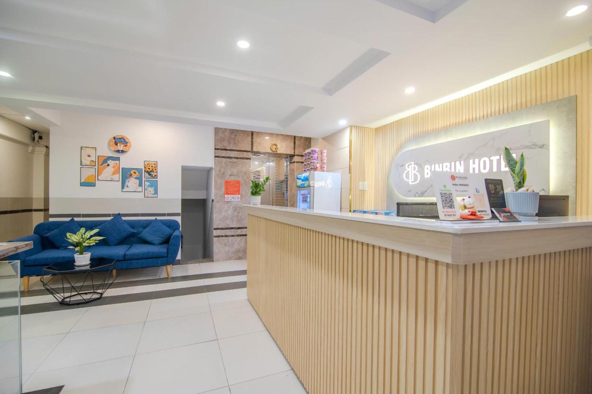 Bin Bin Hotel 5 - Near Lotte Mart D7 Ho Chi Minh-staden Exteriör bild