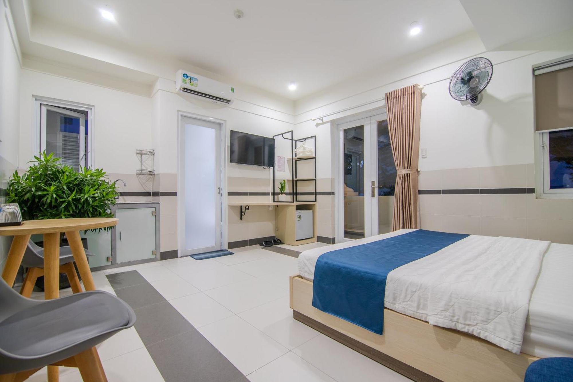 Bin Bin Hotel 5 - Near Lotte Mart D7 Ho Chi Minh-staden Exteriör bild