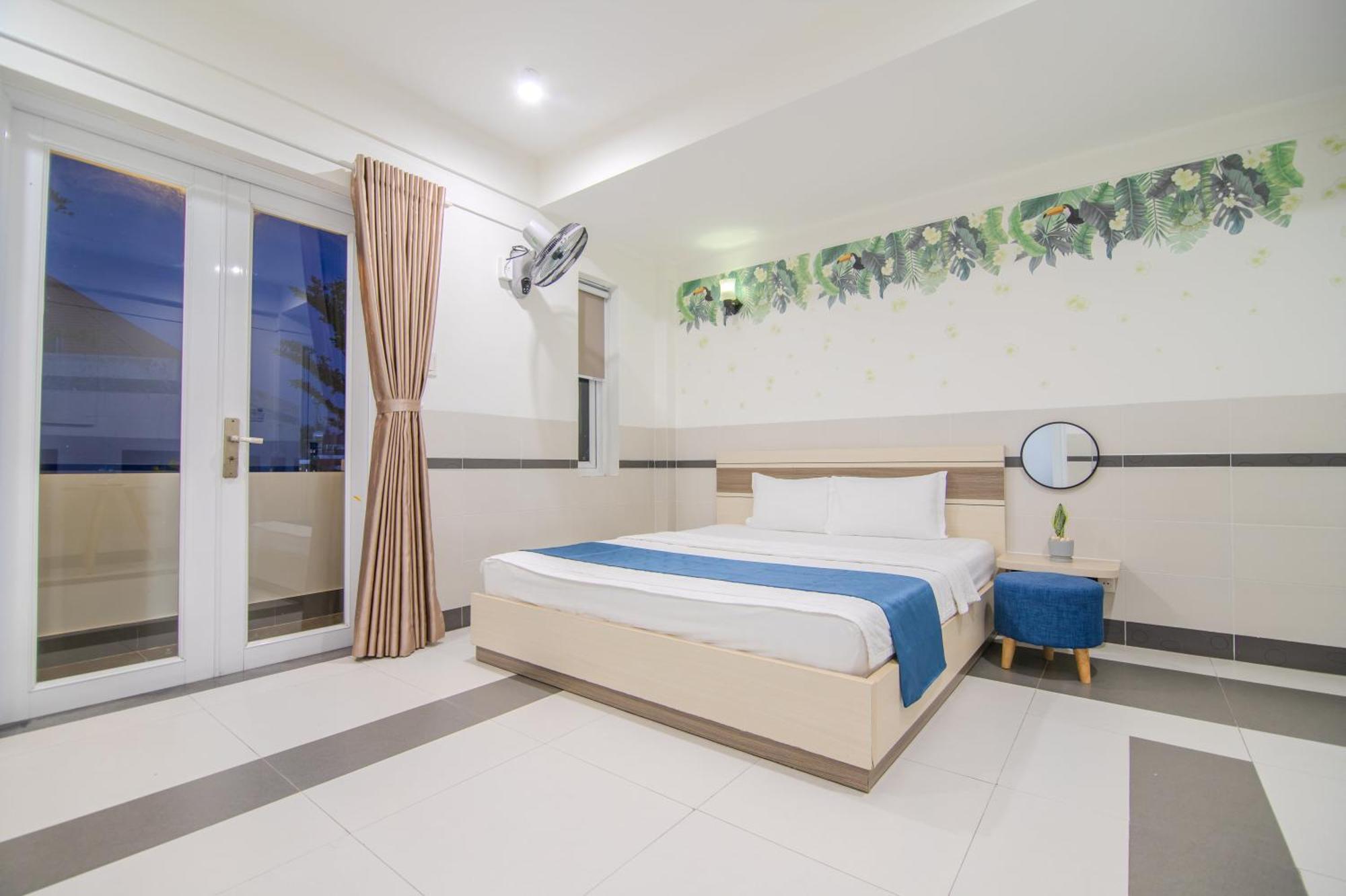 Bin Bin Hotel 5 - Near Lotte Mart D7 Ho Chi Minh-staden Exteriör bild